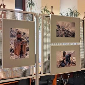 Fragment wystawy fotograficznej Grzegorza Surmacza "Karakorum"